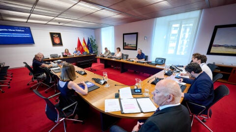 Este martes comparece Guillermo Vallejo, vocal de la mesa de contratación de Belate Este martes comparece Guillermo Vallejo, vocal de la mesa de contratación de Belate
