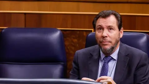 Óscar Puente estalla contra la libertad de Aldama: "Es un escarnio que este cantamañanas esté suelto"