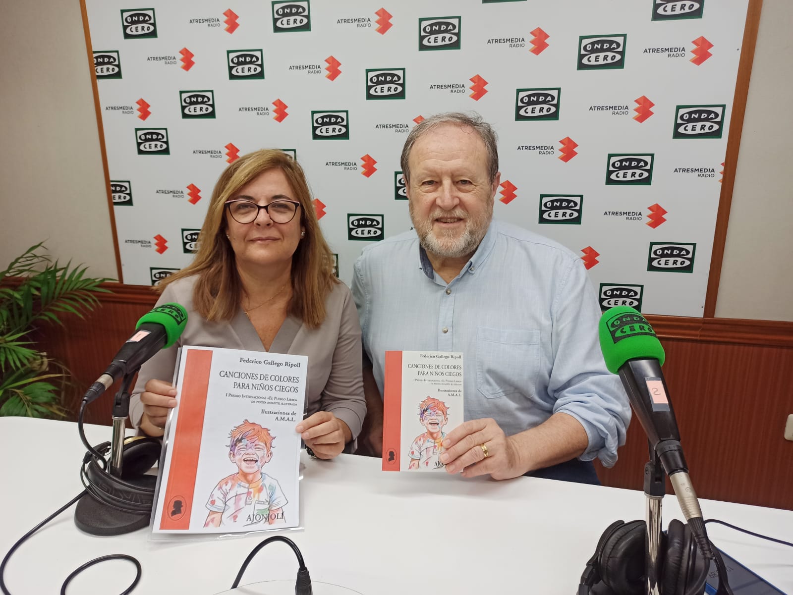 Canciones de colores para niños ciegos. Poesía, música y emoción compartida Canciones de colores para niños ciegos. Poesía, música y emoción compartida