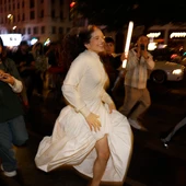 La artista Rosalía a su llegada a Callao en una aparición sorpresa para presentar su cuarto álbum, este lunes en Madrid. La artista Rosalía a su llegada a Callao en una aparición sorpresa para presentar su cuarto álbum, este lunes en Madrid.