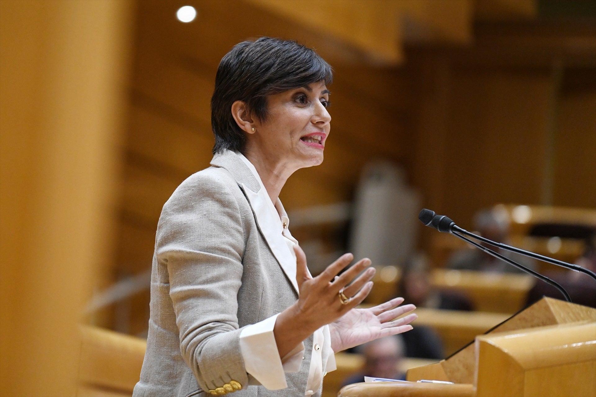 Sumar intensifica las críticas contra el PSOE por la vivienda y señala a la ministra: "Debería dejar paso" Sumar intensifica las críticas contra el PSOE por la vivienda y señala a la ministra: "Debería dejar paso"