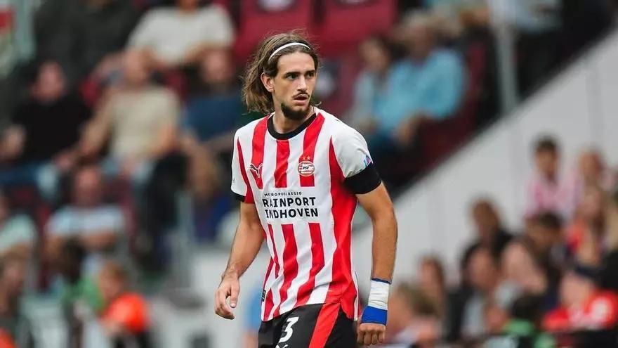 Yarek, del ostracismo con Carlos Corberán a indispensable con Bosz Yarek, del ostracismo con Carlos Corberán a indispensable con Bosz