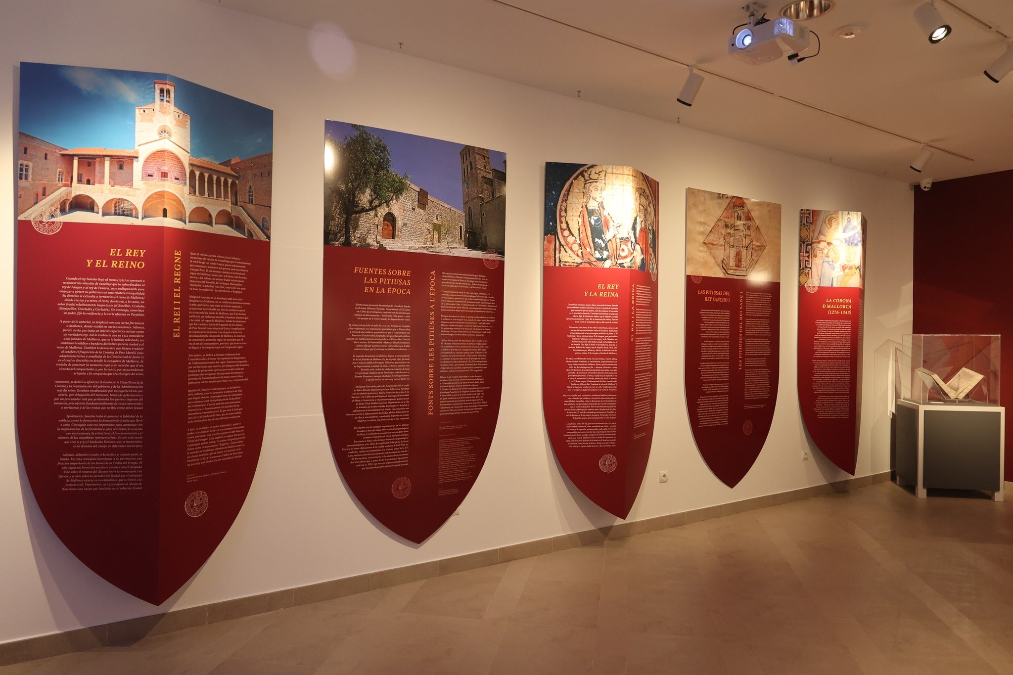 María Bofill: “La colección de la necrópolis de Puig des Molins es un paseo por la antigüedad a través de creencias y rituales de los primeros ibicencos” María Bofill: “La colección de la necrópolis de Puig des Molins es un paseo por la antigüedad a través de creencias y rituales de los primeros ibicencos”