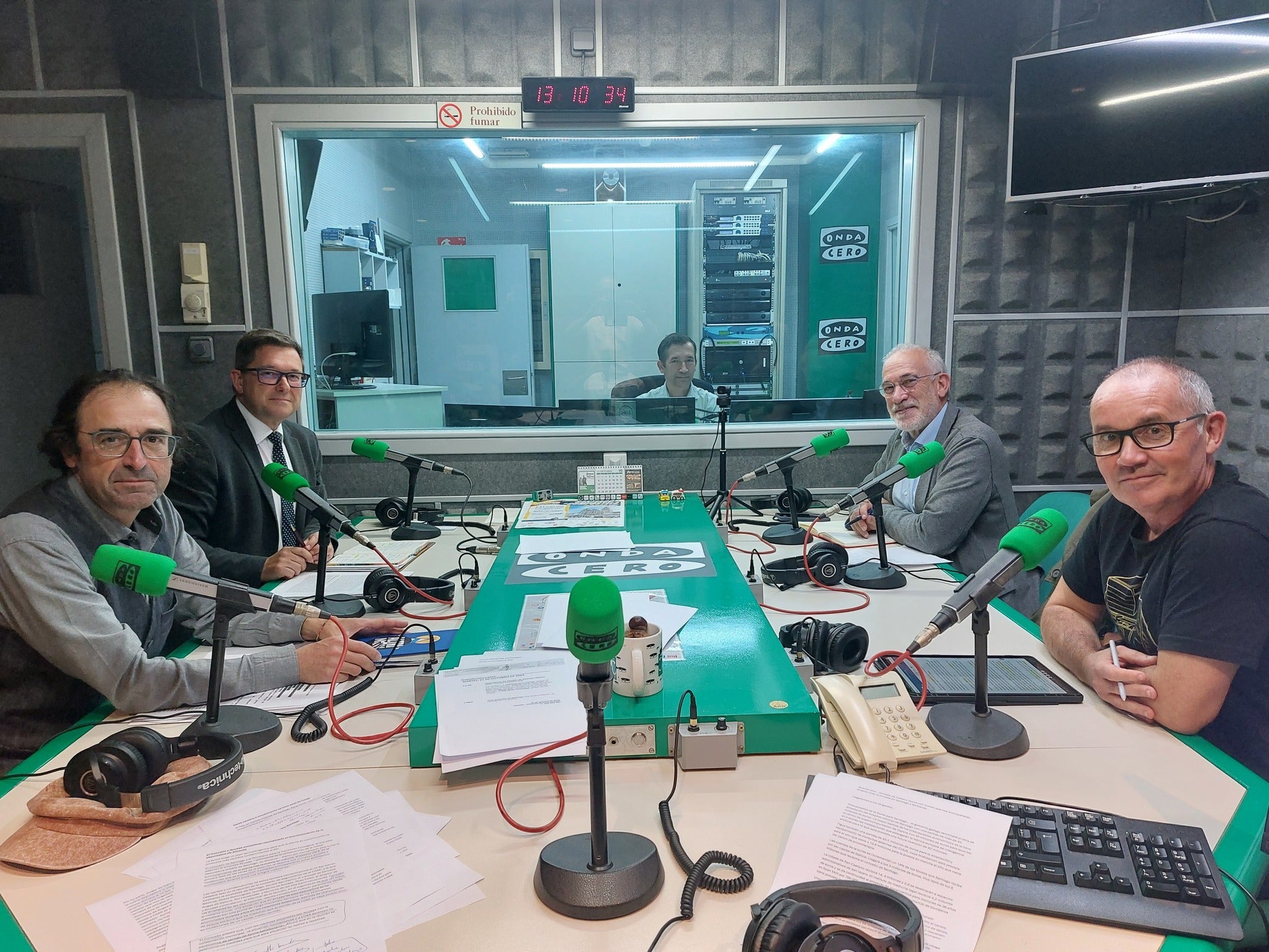 El gobierno local y PSOE de Santiago califican los presupuestos de la Xunta para Santiago de "pequeños y decepcionantes" El gobierno local y PSOE de Santiago califican los presupuestos de la Xunta para Santiago de "pequeños y decepcionantes"