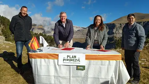 Sendero accesible y nuevo mirador sin barreras en la senda de las Cutas en Huesca Sendero accesible y nuevo mirador sin barreras en la senda de las Cutas en Huesca