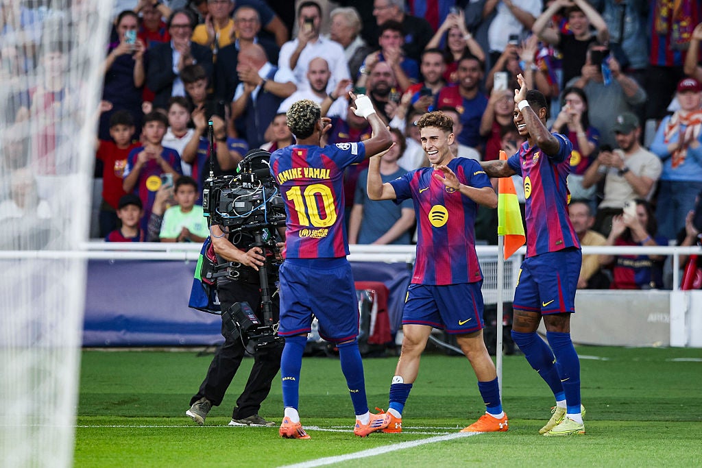 El Barça golea a Olympiacos y avisa al Madrid antes del Clásico El Barça golea a Olympiacos y avisa al Madrid antes del Clásico