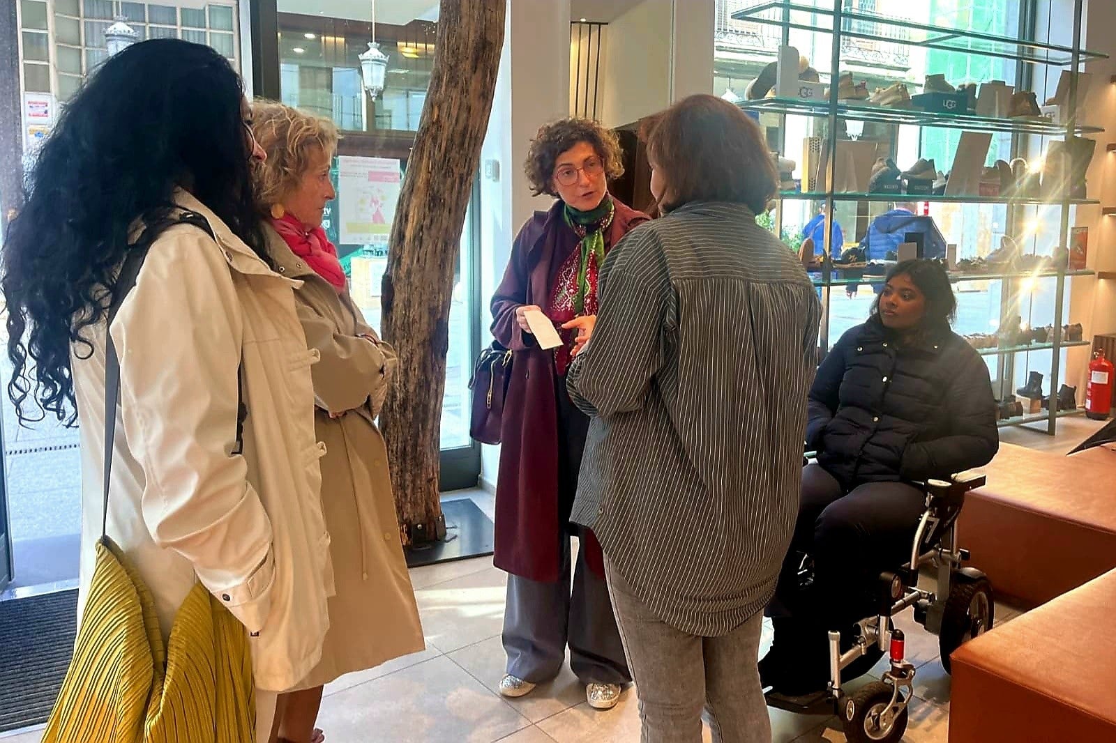 COCEMFE Castilla y León reconoce a 40 establecimientos palentinos por su compromiso con la accesibilidad y el buen trato a las personas con discapacidad COCEMFE Castilla y León reconoce a 40 establecimientos palentinos por su compromiso con la accesibilidad y el buen trato a las personas con discapacidad