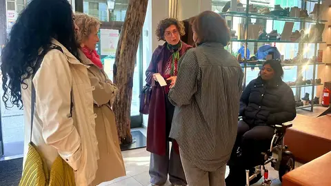COCEMFE Castilla y León reconoce a 40 establecimientos palentinos por su compromiso con la accesibilidad y el buen trato a las personas con discapacidad .