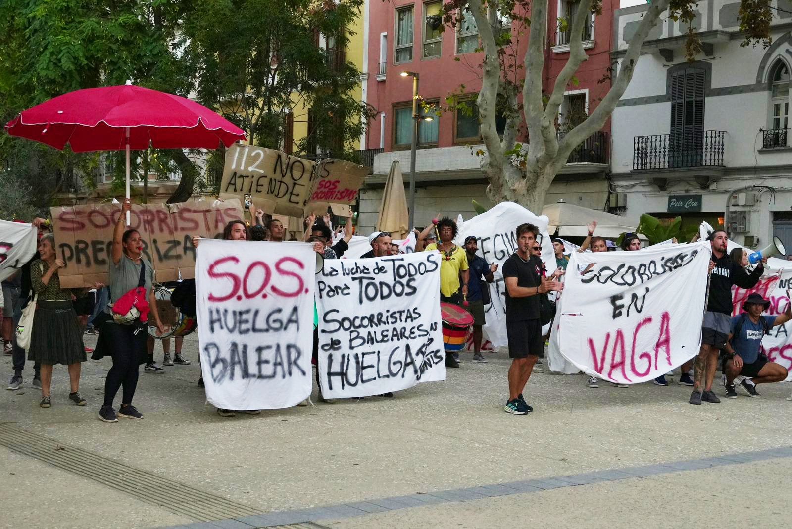 Andrés Glorioso: “Las reivindicaciones de los socorristas no solo buscan justicia laboral, sino también mejorar el servicio público” Andrés Glorioso: “Las reivindicaciones de los socorristas no solo buscan justicia laboral, sino también mejorar el servicio público”