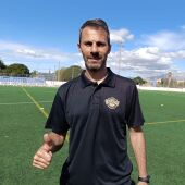 Sergio Pelegrín posa como director técnico del Intercity.