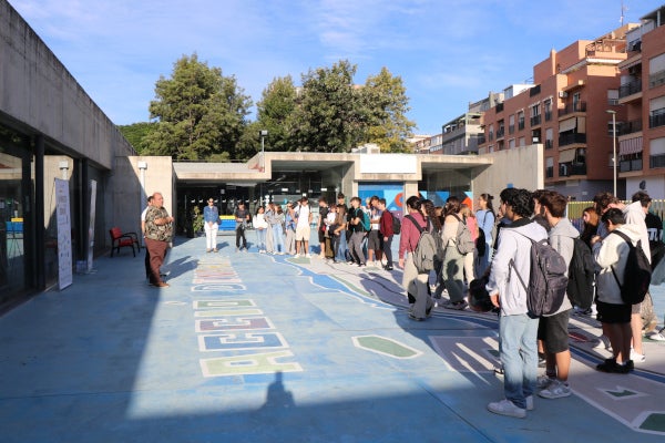 El programa de l’UJI «Connecta amb la ciència» renova el seu compromís de promoure l’aprenentatge científic en l’estudiantat de secundària El programa de l’UJI «Connecta amb la ciència» renova el seu compromís de promoure l’aprenentatge científic en l’estudiantat de secundària