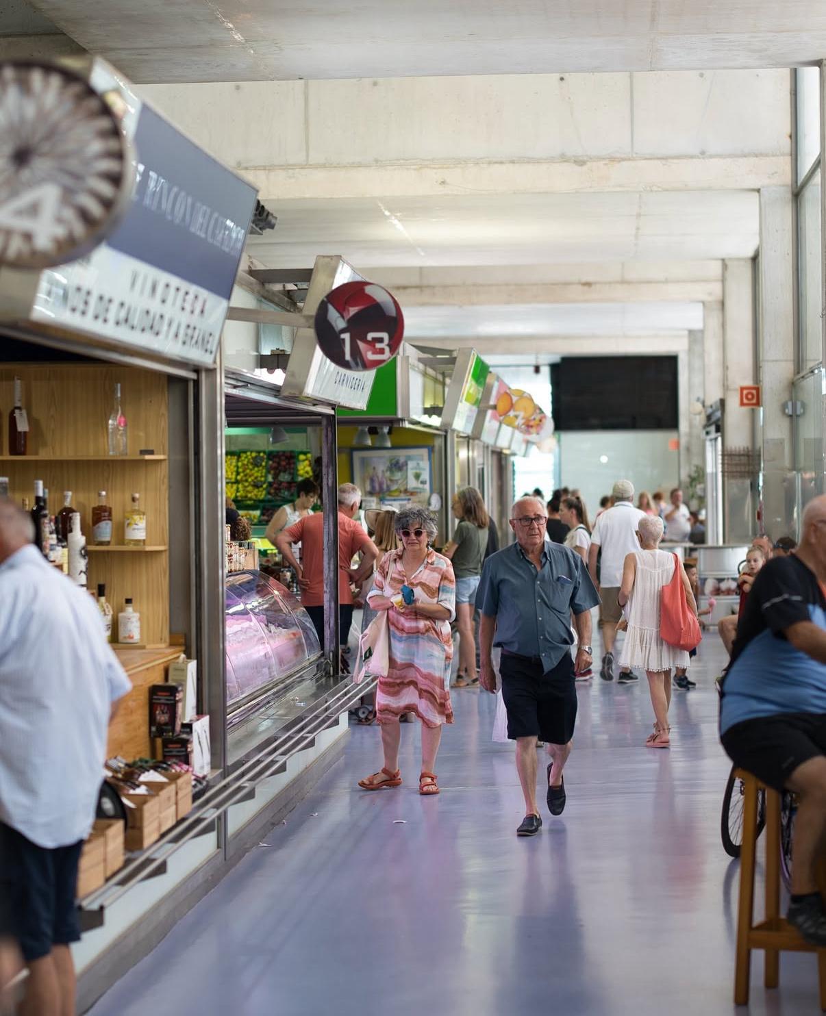 Villajoyosa trabaja en un ambicioso proyecto para convertir el centro urbano en un gran centro comercial abierto Villajoyosa trabaja en un ambicioso proyecto para convertir el centro urbano en un gran centro comercial abierto