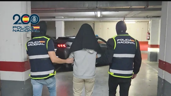 Momento de la detención del presunto yihadista en Huesca. Momento de la detención del presunto yihadista en Huesca.