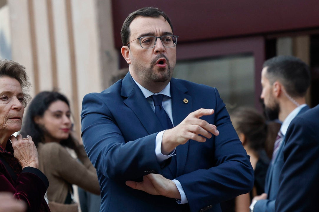 Adrián Barbón responde a Óscar Puente y la polémica con el peaje del Huerna: "La agenda de Asturias está bien enfocada"