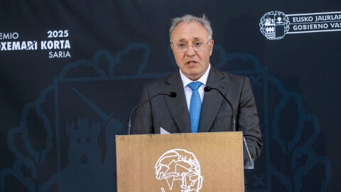 El presidente de Sidenor, Jos&eacute; Antonio Jainaga, interviene durante la ceremonia de entrega del premio &laquo;Joxe Mari Korta 2025&raquo;, celebrada en el Palacio de Miramar el 10 de julio de 2025 en San Sebasti&aacute;n, Guip&uacute;zcoa, Pa&iacute;s Vasco, Espa&ntilde;a.