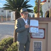 Elche ha dedicado el nuevo jardín de San Crispín al empresario Rafael Bernabéu Moya.