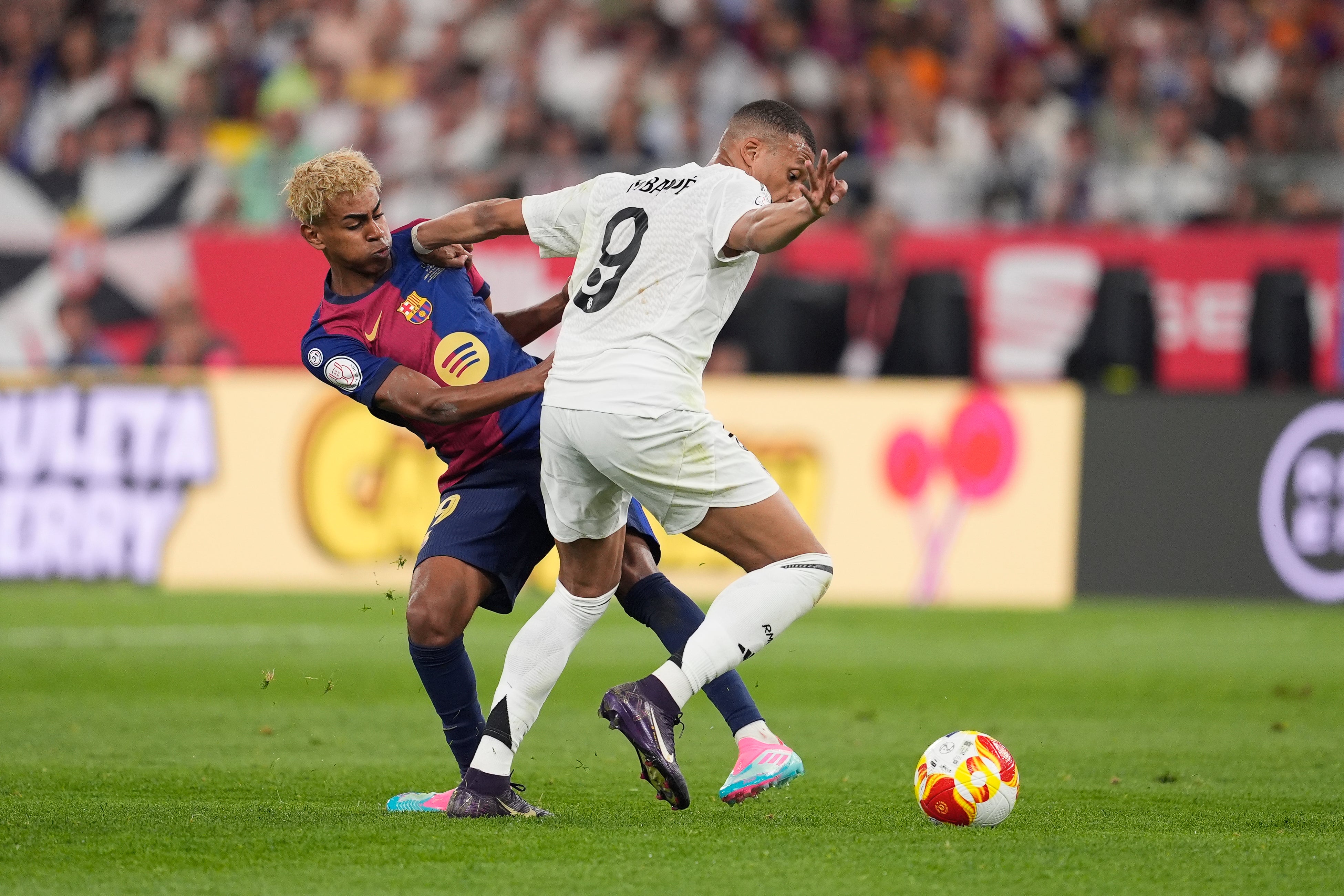 Llega el primer Clásico de la temporada: "El Barça tiene la condición de favorito psicológico" Llega el primer Clásico de la temporada: "El Barça tiene la condición de favorito psicológico"