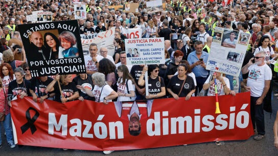 Manifestaci&oacute;n en Valencia por las v&iacute;ctimas de la dana 