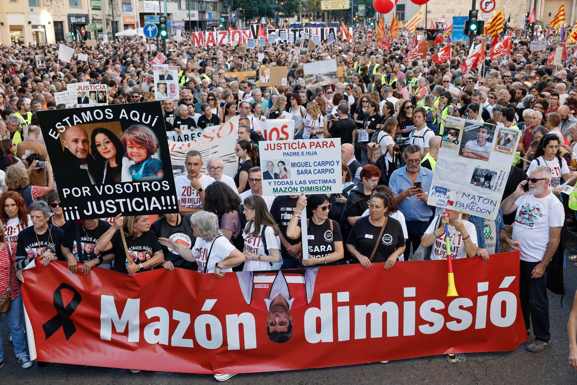 Nueva manifestación en Valencia: miles de personas piden la dimisión de Mazón a pocos días del aniversario de la dana Nueva manifestación en Valencia: miles de personas piden la dimisión de Mazón a pocos días del aniversario de la dana