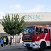 Un camión de bomberos frente a la residencia de Carrión