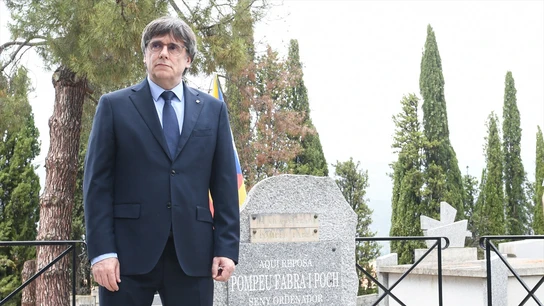 Imagen de archivo del líder de JxCat, Carles Puigdemont Así se gestó la idea de la posible ruptura Junts-PSOE: la tensa reunión de Puigdemont con sus alcaldes y el temor a Aliança Catalana
