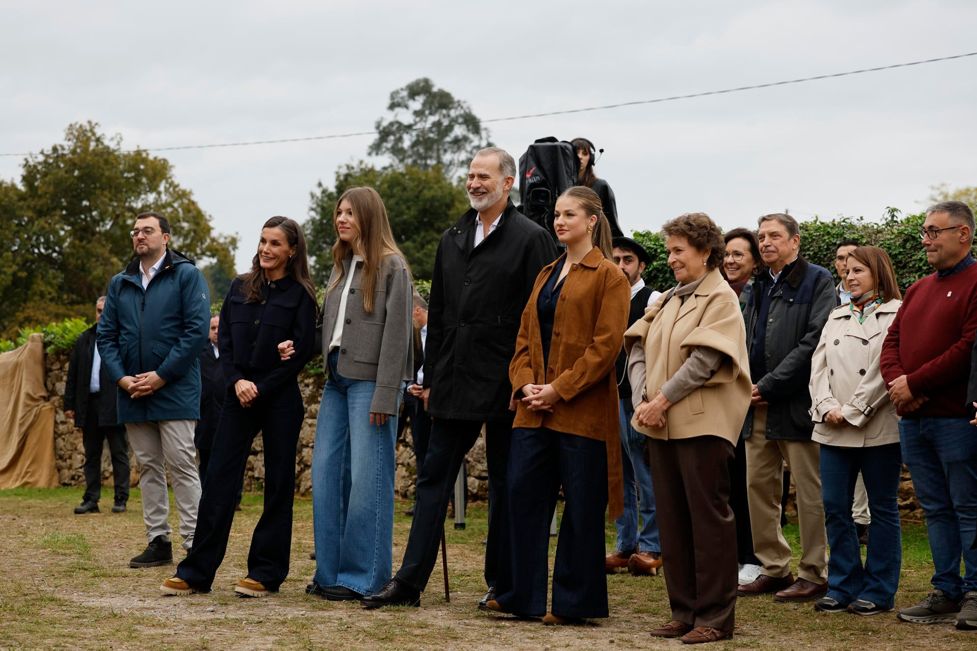La Familia Real visita Valdesoto, elegido Pueblo Ejemplar de Asturias 2025 por sus "tradiciones ancestrales" La Familia Real visita Valdesoto, elegido Pueblo Ejemplar de Asturias 2025 por sus "tradiciones ancestrales"