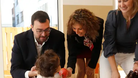 Inaugurada la escuela infantil 'Los Carbayoninos' Inaugurada la escuela infantil 'Los Carbayoninos'