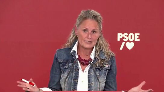 La escueta reacci&oacute;n del PSOE al anuncio de ruptura de Puigdemont: "Mano tendida"