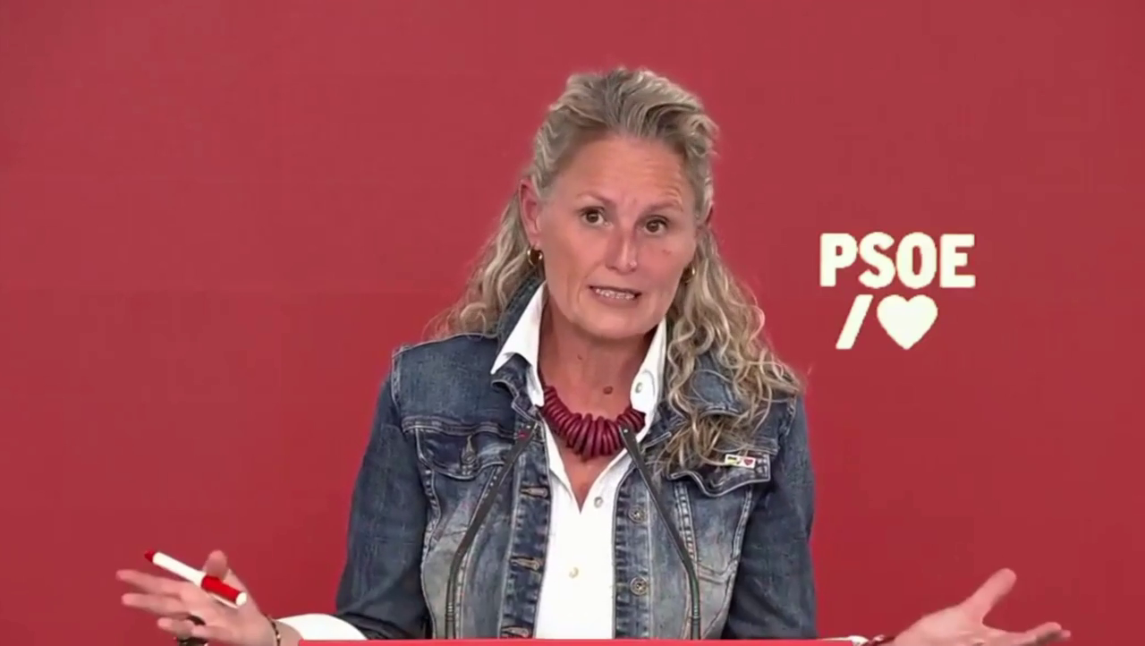 La escueta reacción del PSOE al anuncio de ruptura de Puigdemont: "Mano tendida" La escueta reacción del PSOE al anuncio de ruptura de Puigdemont: "Mano tendida"