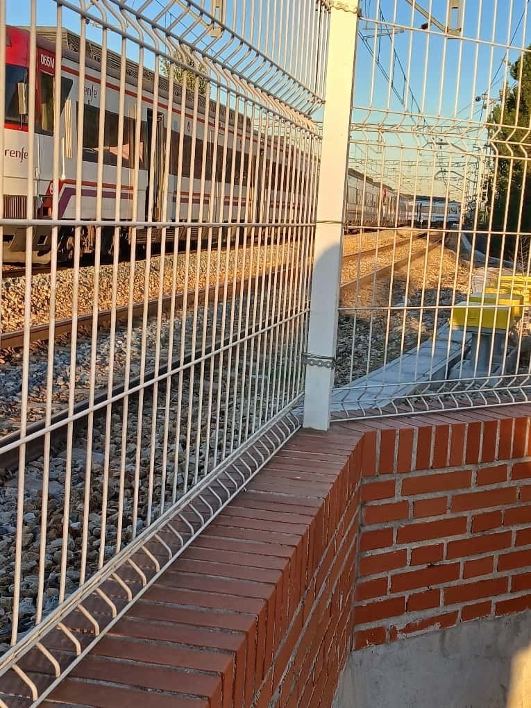 El descarrilamiento de un tren de Cercanías en San Fernando de Henares (Madrid) deja seis heridos leves El descarrilamiento de un tren de Cercanías en San Fernando de Henares (Madrid) deja seis heridos leves