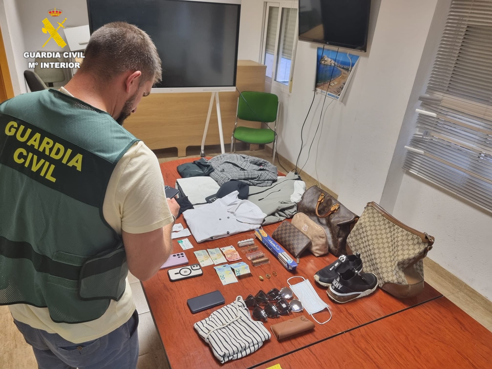 Cuatro detenidos en Vinaroz por robos utilizando el método de la siembra Cuatro detenidos en Vinaroz por robos utilizando el método de la siembra