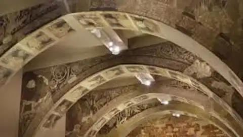 Los técnicos aragoneses alertan de humedades, suciedad e incluso colillas en las pinturas de Sijena depositadas en el MNAC Los técnicos aragoneses alertan de humedades, suciedad e incluso colillas en las pinturas de Sijena depositadas en el MNAC