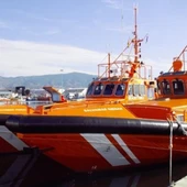 Salvamento Marítimo rescata a 23 migrantes a 25 km de la costa de Granada Salvamento Marítimo rescata a 23 migrantes a 25 km de la costa de Granada