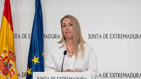 La presidenta de la Junta de Extremadura, María Guardiola, anuncia que adelanta las elecciones al 21 de diciembre La presidenta de la Junta de Extremadura, María Guardiola, anuncia que adelanta las elecciones al 21 de diciembre