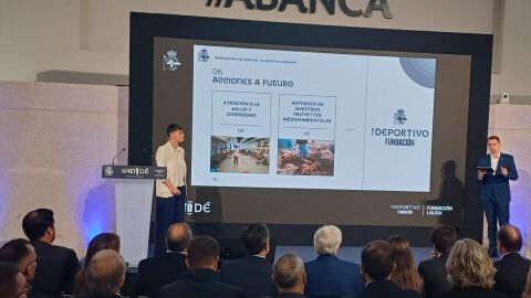 Lucía Otero y Carlos García, en la presentación de "Impacto Dé" de la Fundación del Deportivo Lucía Otero y Carlos García, en la presentación de "Impacto Dé" de la Fundación del Deportivo