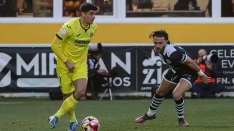 Gerard Moreno en acción ante Unionistas Gerard Moreno en acción ante Unionistas