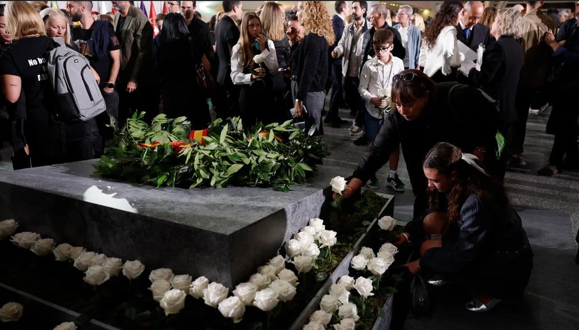 Un año después de la Dana que cambió nuestro país, hablamos con los afectados y asistimos al funeral de Estado por las víctimas Un año después de la Dana que cambió nuestro país, hablamos con los afectados y asistimos al funeral de Estado por las víctimas