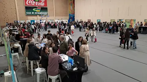 Más de 4.000 estudiantes conocen la oferta de la UEx en la XIV Feria Educativa Más de 4.000 estudiantes conocen la oferta de la UEx en la XIV Feria Educativa
