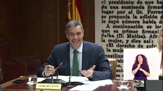 La reacción de Pedro Sánchez a la pregunta de "la banda del Peugeot": "No es que me lo pase bien, es que me parece una pérdida de tiempo" La reacción de Pedro Sánchez a la pregunta de "la banda del Peugeot": "No es que me lo pase bien, es que me parece una pérdida de tiempo"