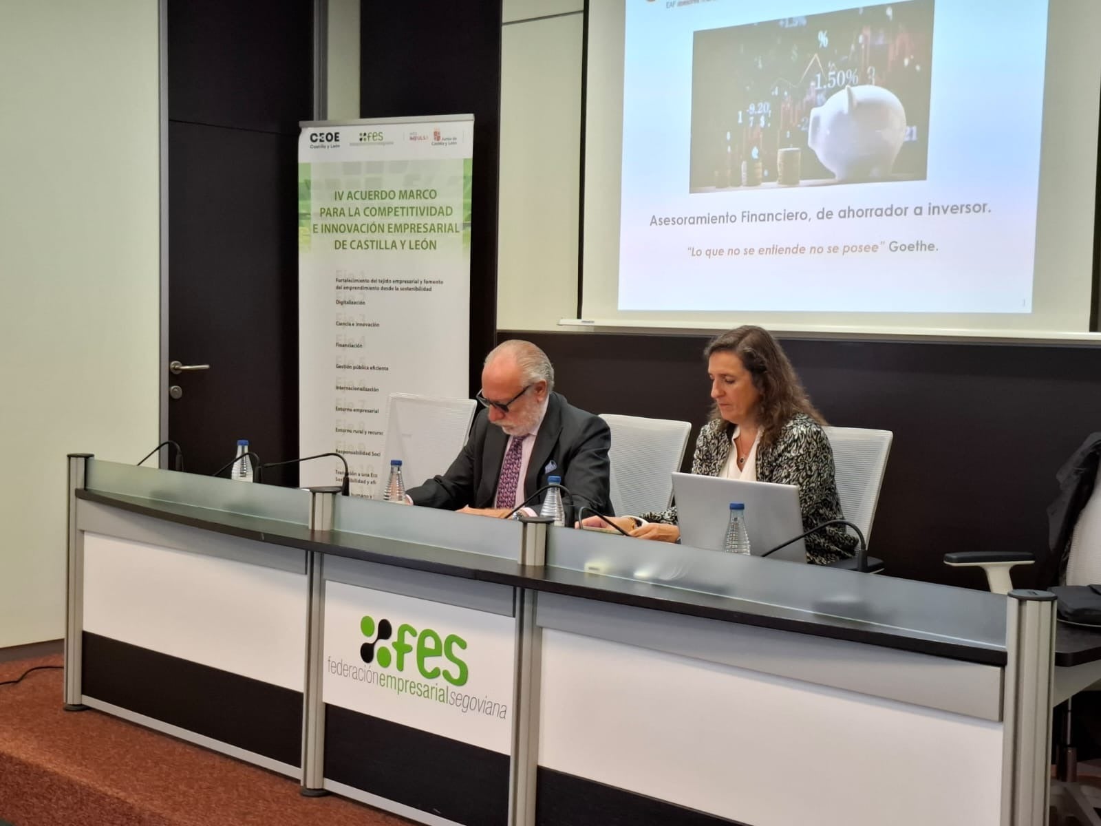 El Colegio de Economistas ofrece a los empresarios de Segovia una jornada sobre asesoramiento financiero El Colegio de Economistas ofrece a los empresarios de Segovia una jornada sobre asesoramiento financiero