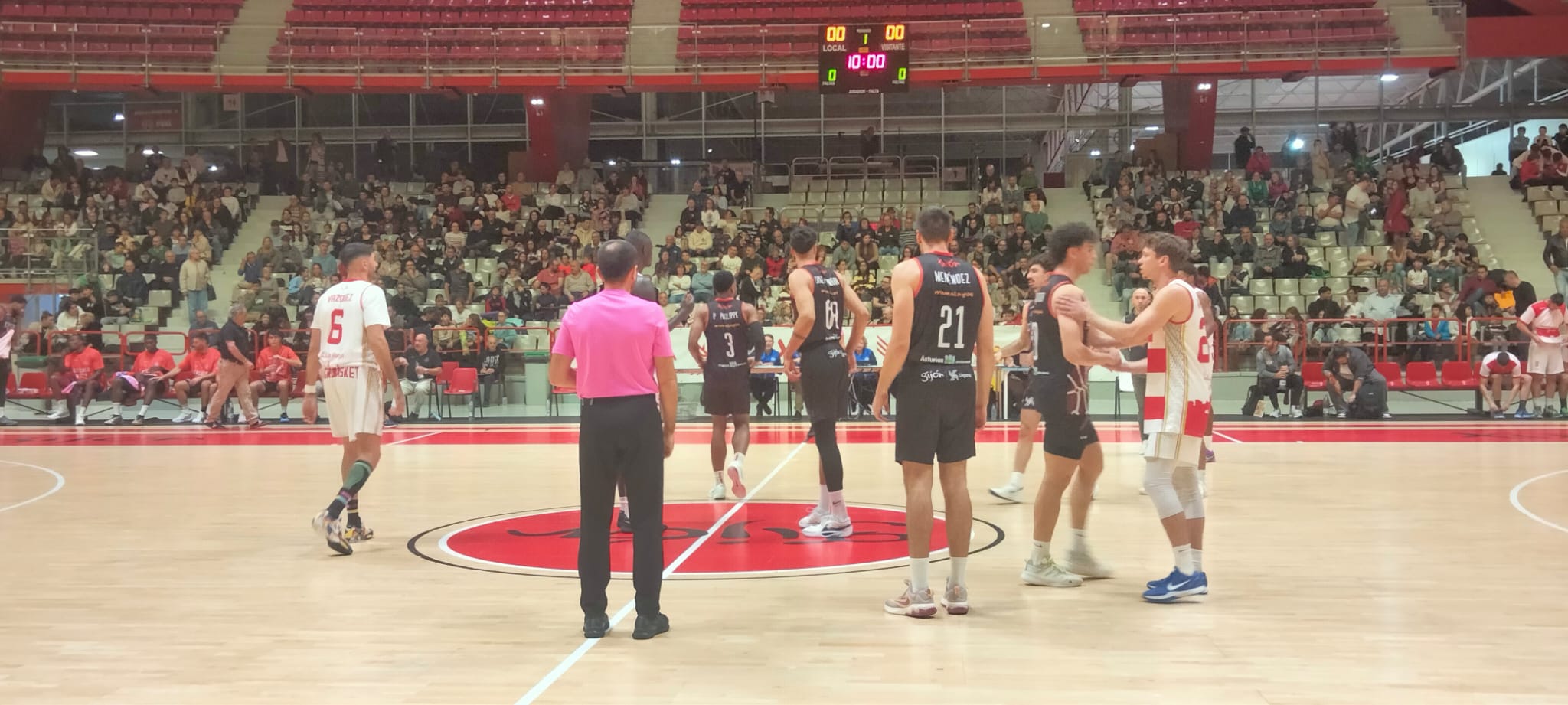 Complicada salida para el Círculo Complicada salida para el Círculo