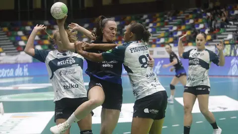 Imagen del partido entre el CBM Elche y el Elda Prestigio. Imagen del partido entre el CBM Elche y el Elda Prestigio.