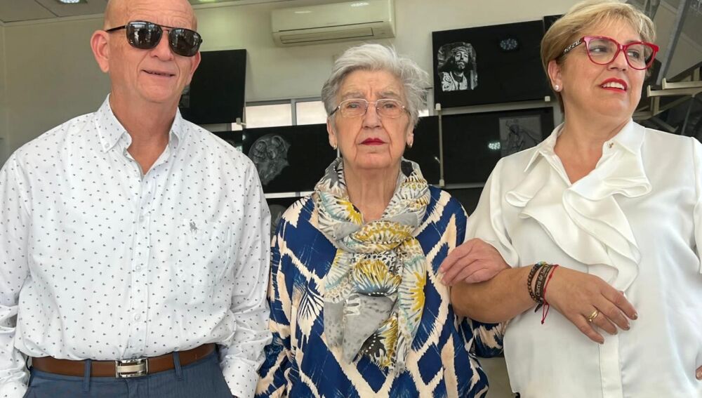 Mármoles y lápidas Nieves Pérez ofrece 50 años de experiencia para esculpir un recuerdo eterno
