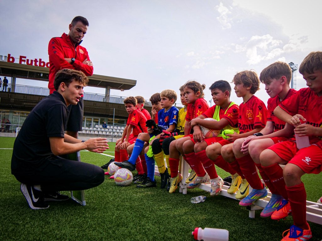 Club de Fútbol Damm: de profesión formadores Club de Fútbol Damm: de profesión formadores