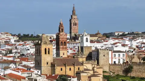 Jerez de los Caballeros logra el título de Capital de Escapada Rural 2025 Jerez de los Caballeros logra el título de Capital de Escapada Rural 2025