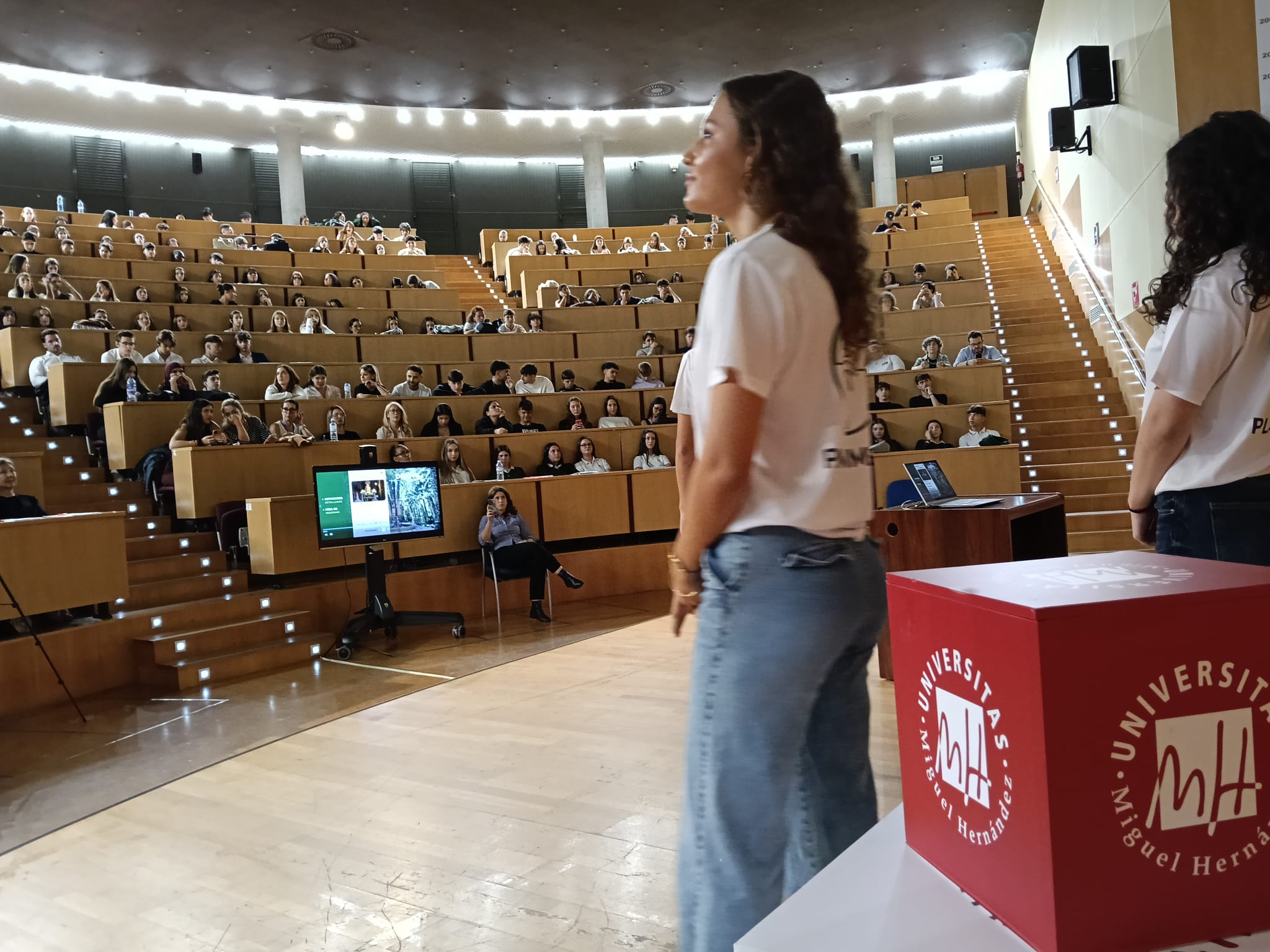 Carmelitas, Monserrat Roig, San José de Calasanz, Severo Ochoa y Lope de Vega ganan en Elche el III Pechakucha Carmelitas, Monserrat Roig, San José de Calasanz, Severo Ochoa y Lope de Vega ganan en Elche el III Pechakucha