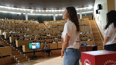 Un momento de la celebración en Elche del III Pechakucha. Un momento de la celebración en Elche del III Pechakucha.