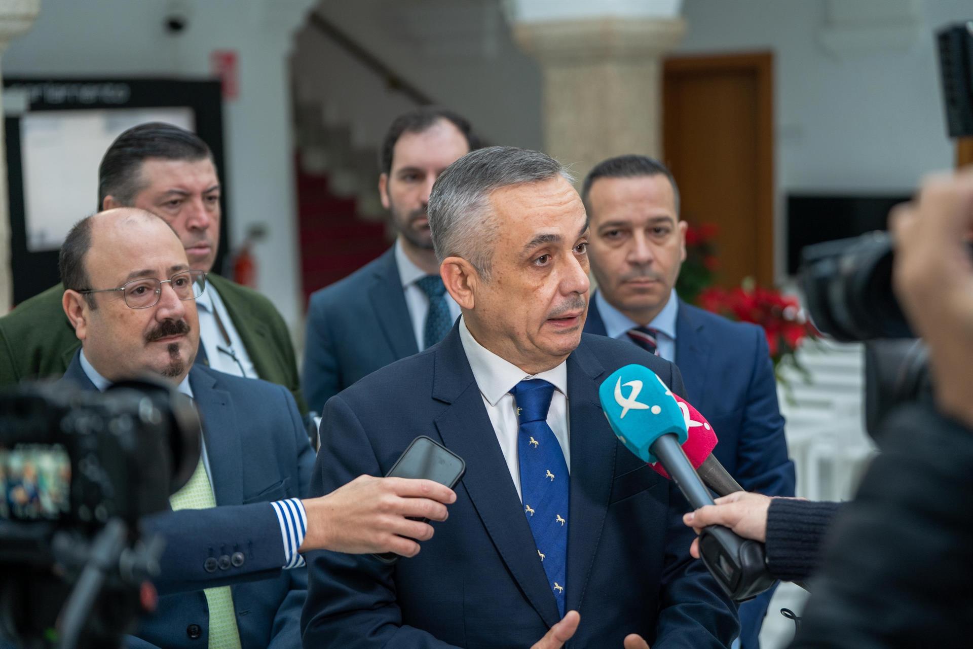 Vox Extremadura desconoce aún cuándo se reunirá el Comité Nacional que designará a su candidato para las elecciones Vox Extremadura desconoce aún cuándo se reunirá el Comité Nacional que designará a su candidato para las elecciones