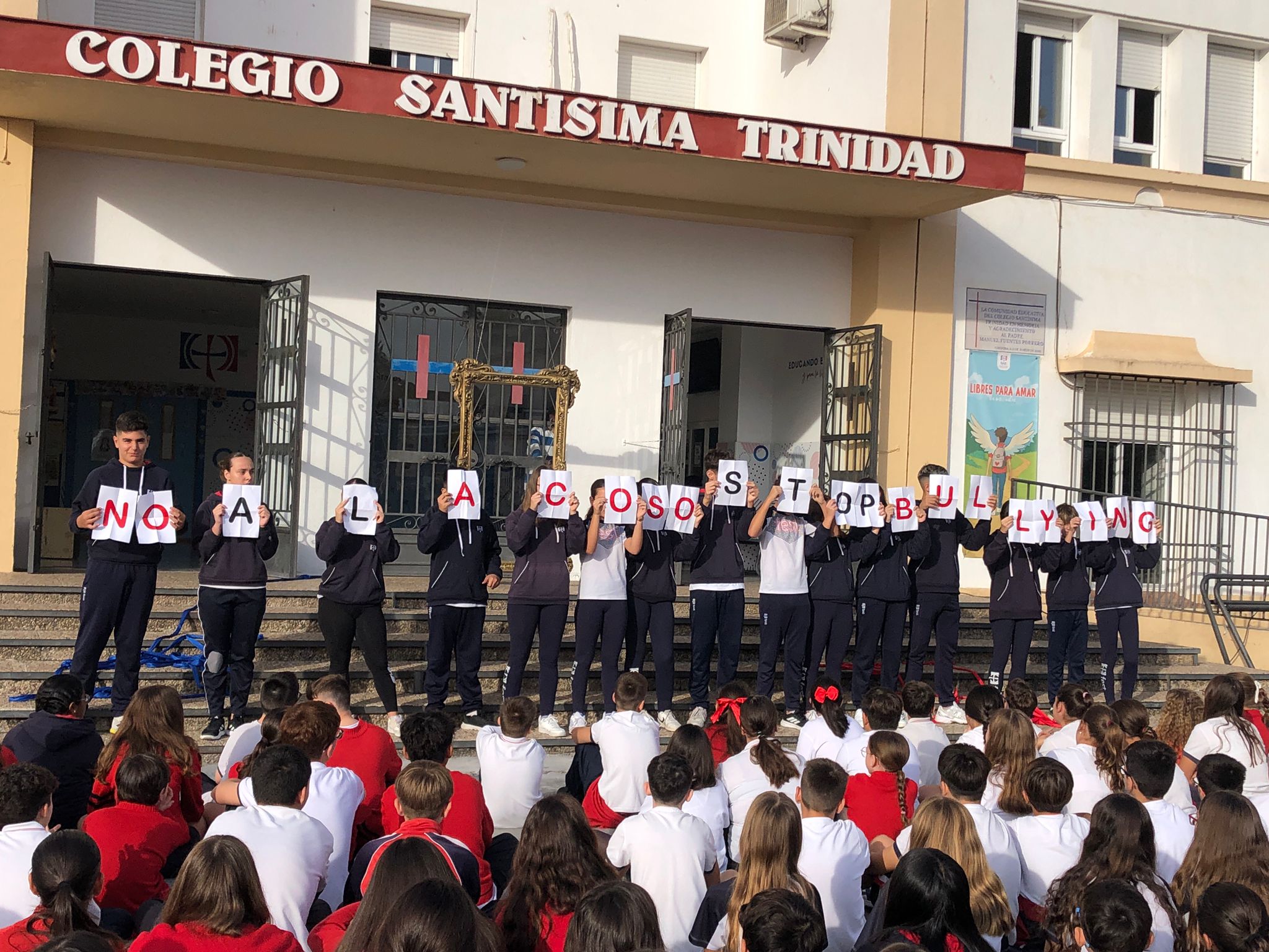 Trinitarios de rebela contra el "bullying" Trinitarios de rebela contra el "bullying"