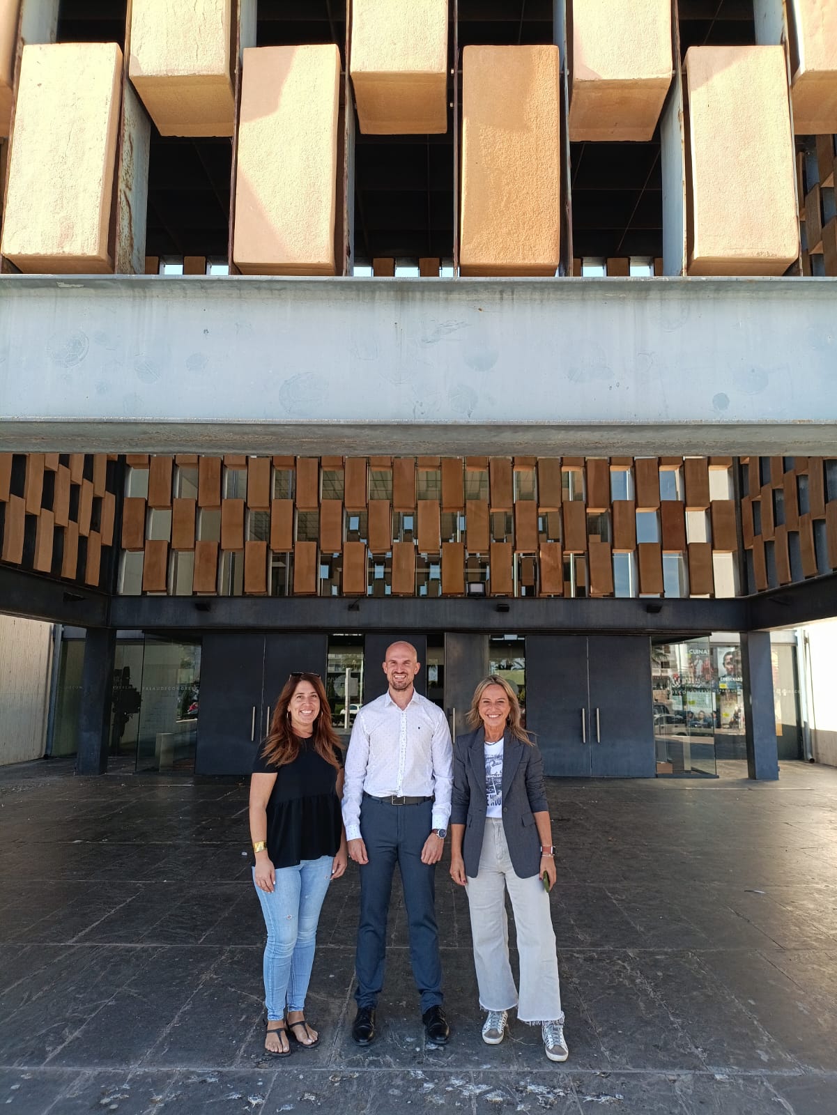 La UNED, la Generalitat Valenciana y Peñíscola se unen para crear una ciudad del conocimiento La UNED, la Generalitat Valenciana y Peñíscola se unen para crear una ciudad del conocimiento